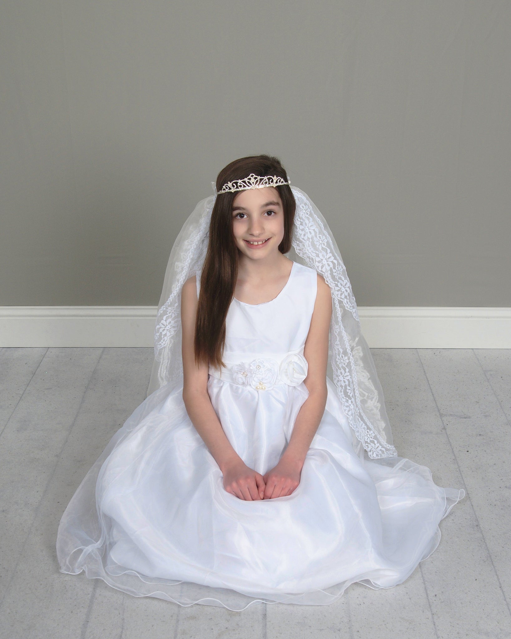 Mi Amore Gigi White Special Occasion Interchangeable Flower Accent Dress